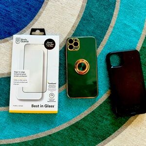 iPhone 11 Pro Max screen saver and cases